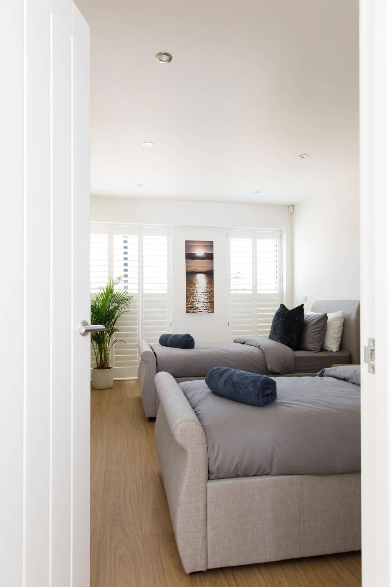 Luxury Designer Coastal Home For 10 With Hot Tub West Wittering Eksteriør billede